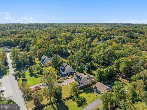 View/Area - 930 Lake Dr, Arnold, MD 21012 photo 5 of 12