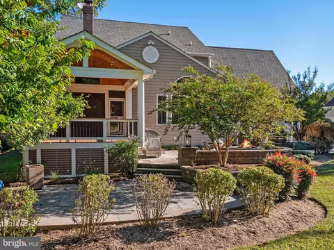 Exterior - 930 Lake Dr, Arnold, MD 21012 photo 15 of 20