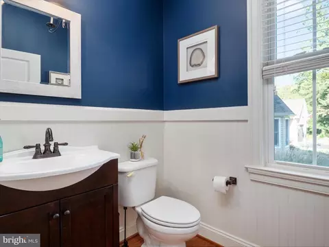 Bath - 930 Lake Dr, Arnold, MD 21012 photo 1 of 6
