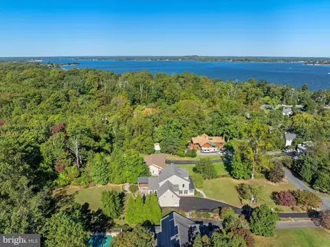 View/Area - 930 Lake Dr, Arnold, MD 21012 photo 1 of 12