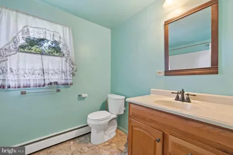 Bath - 488 Bruce Ave, Odenton, MD 21113 photo 3 of 3