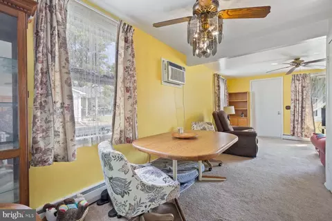 Dining - 488 Bruce Ave, Odenton, MD 21113 photo 2 of 2