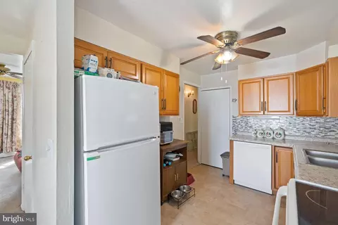 Kitchen - 488 Bruce Ave, Odenton, MD 21113 photo 2 of 3
