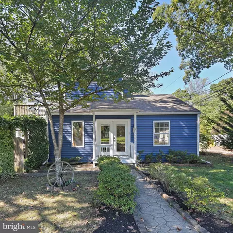 588 Saint Marys Ave, Gambrills, MD 21054