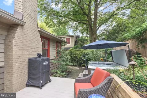 Exterior - 9 Tolson St, Annapolis, MD 21401 photo 6 of 9