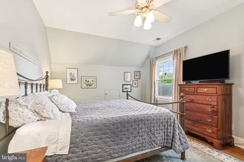Bedroom - 9 Tolson St, Annapolis, MD 21401 photo 6 of 11