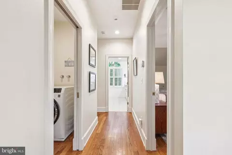 Entry Way - 9 Tolson St, Annapolis, MD 21401 photo 6 of 7