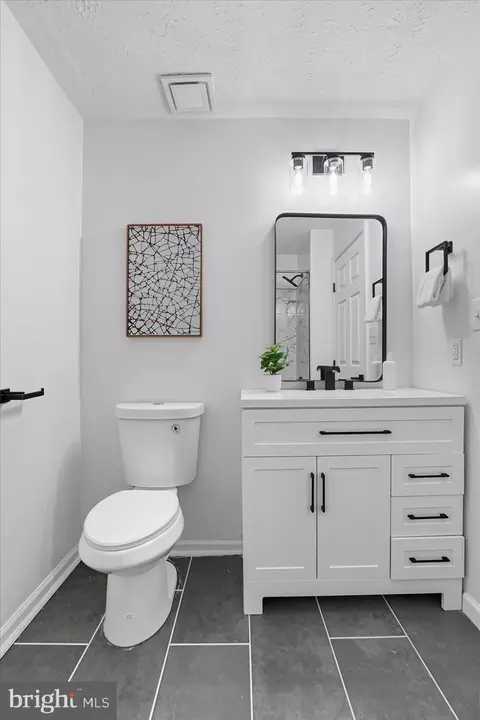 2441 Blue Spring Ct #202, Odenton, MD 21113 photo 25