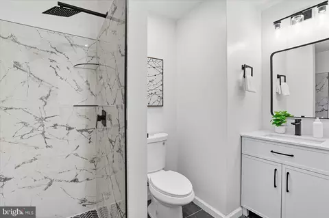 2441 Blue Spring Ct #202, Odenton, MD 21113 photo 6