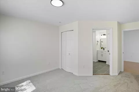 2441 Blue Spring Ct #202, Odenton, MD 21113 photo 8