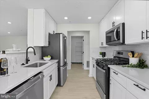 2441 Blue Spring Ct #202, Odenton, MD 21113 photo 18