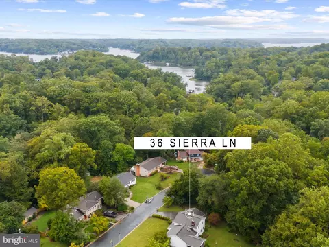36 Sierra Ln, Arnold, MD 21012 photo 3