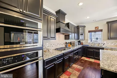 7111 River Birch Dr, Hanover, MD 21076 photo 5