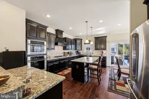 7111 River Birch Dr, Hanover, MD 21076 photo 6