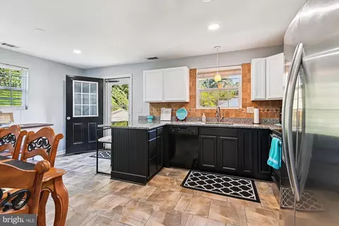 Kitchen - 851 Annapolis Ave, Edgewater, MD 21037 photo 1 of 3