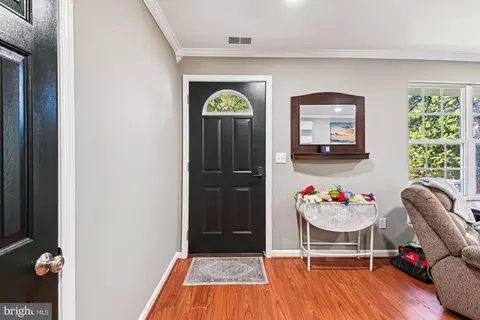 Entry Way - 851 Annapolis Ave, Edgewater, MD 21037 photo 1 of 2