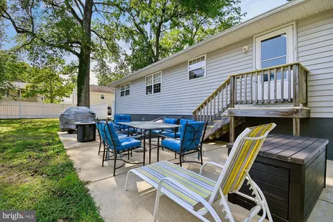 Exterior - 851 Annapolis Ave, Edgewater, MD 21037 photo 7 of 9
