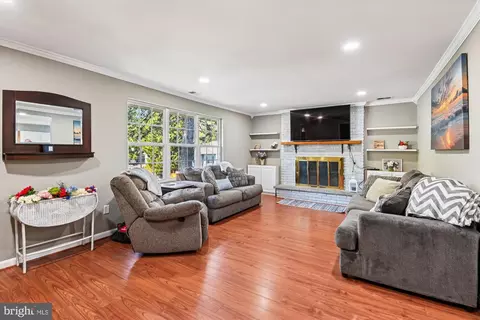 Living - 851 Annapolis Ave, Edgewater, MD 21037 photo 1 of 1