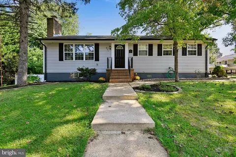 851 Annapolis Ave, Edgewater, MD 21037