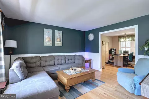 8173 Forest Glen Dr, Pasadena, MD 21122 photo 12