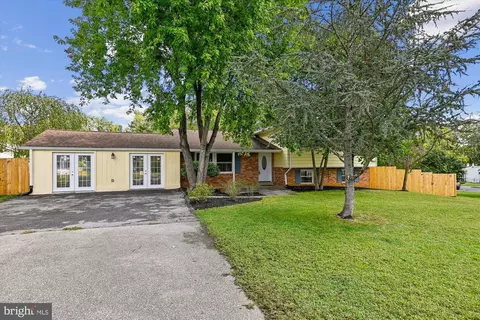 2707 Judson Pl, Annapolis, MD 21401