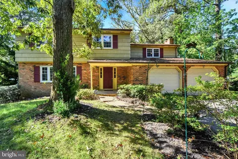 201 Oak Ave, Severna Park, MD 21146
