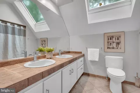 Bath - 1815 Millridge Ct, Annapolis, MD 21409 photo 7 of 10