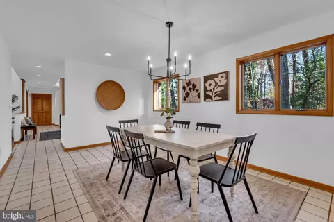 Dining - 1815 Millridge Ct, Annapolis, MD 21409 photo 2 of 7