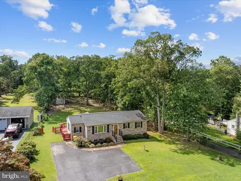 View/Area - 7880 Belhaven Ave, Pasadena, MD 21122 photo 1 of 10