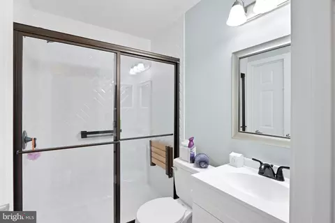 Bath - 1508 Pullman Dr, Severn, MD 21144 photo 1 of 2