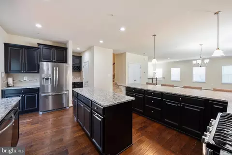 1387 Hawthorn Dr, Hanover, MD 21076 photo 5