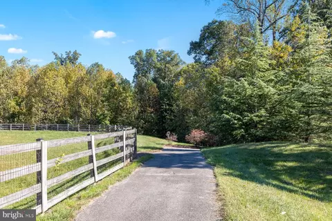 1387 Hawthorn Dr, Hanover, MD 21076 photo 34