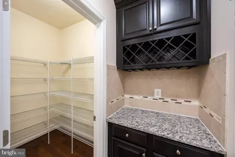 1387 Hawthorn Dr, Hanover, MD 21076 photo 6