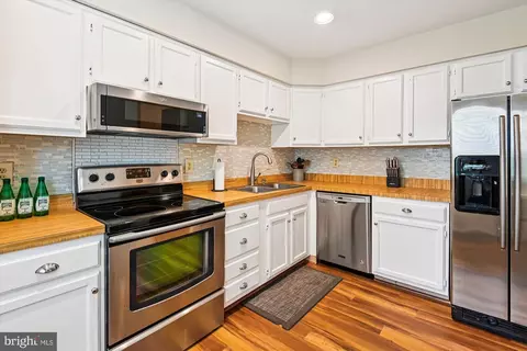 Kitchen - 18 Sargent Ct, Annapolis, MD 21403 photo 1 of 3