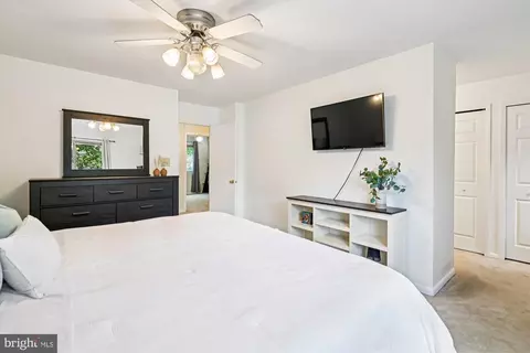 Bedroom - 18 Sargent Ct, Annapolis, MD 21403 photo 4 of 8