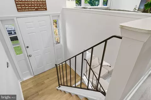 Entry Way - 1323 Craghill Ct, Hanover, MD 21076 photo 2 of 4