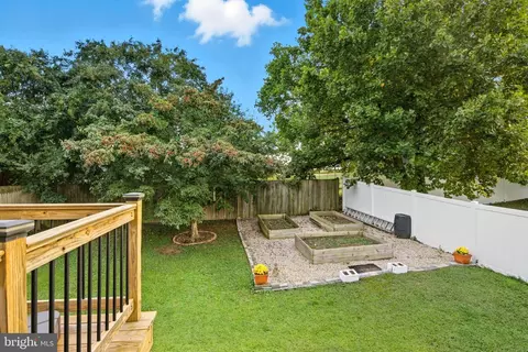 Exterior - 1323 Craghill Ct, Hanover, MD 21076 photo 14 of 15