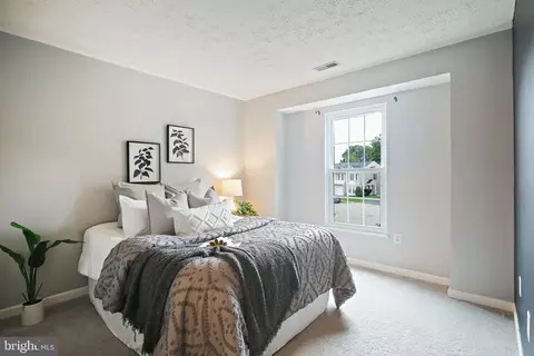 Bedroom - 322 Timberbrook Ct, Odenton, MD 21113 photo 4 of 6