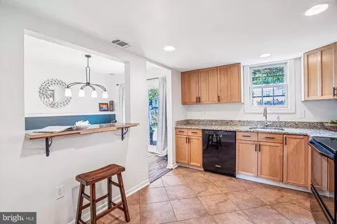 Kitchen - 377 Volley Ct, Arnold, MD 21012 photo 3 of 4