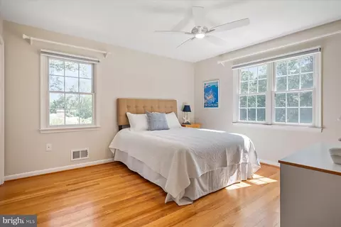 Bedroom - 682 Carlisle Dr, Arnold, MD 21012 photo 3 of 6