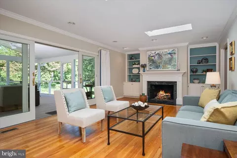 Living - 682 Carlisle Dr, Arnold, MD 21012 photo 1 of 3