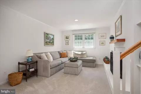 Living - 682 Carlisle Dr, Arnold, MD 21012 photo 3 of 3