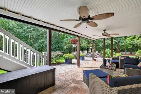 Exterior - 8501 Summershade Dr, Odenton, MD 21113 photo 8 of 11