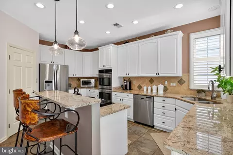 Kitchen - 8501 Summershade Dr, Odenton, MD 21113 photo 1 of 3