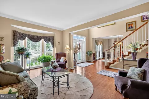 Entry Way - 8501 Summershade Dr, Odenton, MD 21113 photo 4 of 10