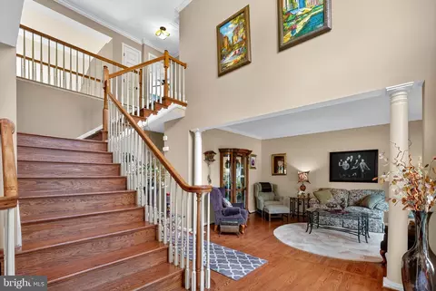 Entry Way - 8501 Summershade Dr, Odenton, MD 21113 photo 3 of 10