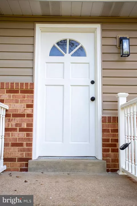 Exterior - 80 Beach Dr, Edgewater, MD 21037 photo 8 of 8