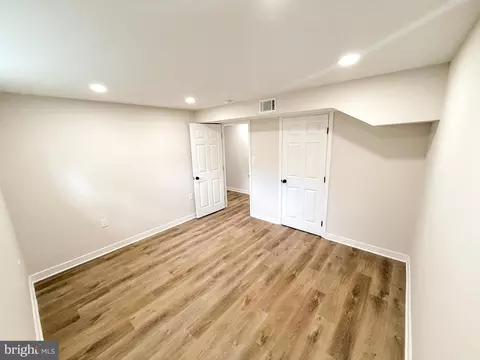 Bedroom - 80 Beach Dr, Edgewater, MD 21037 photo 7 of 7