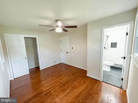Bedroom - 80 Beach Dr, Edgewater, MD 21037 photo 1 of 7