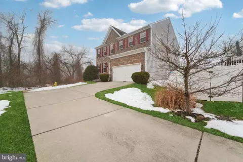 7826 Keenan Rd, Glen Burnie, MD 21061